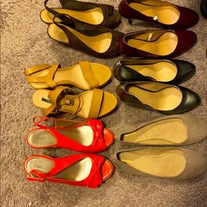 Women’s Fashion Brand shoes - Sizes 10-11 Wide !!!